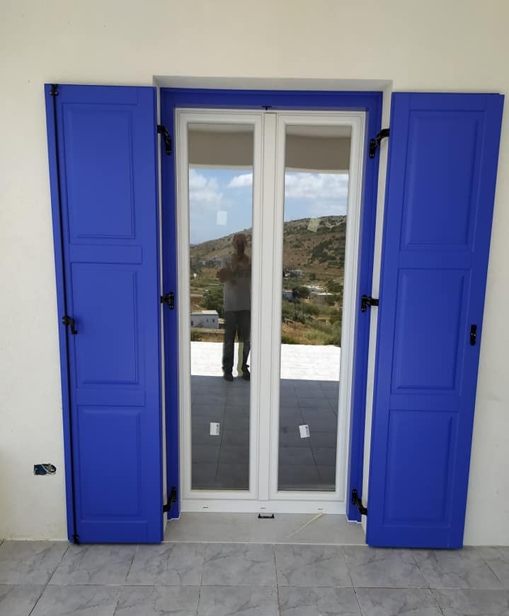 Ξύλινη μπαλκονόπορτα