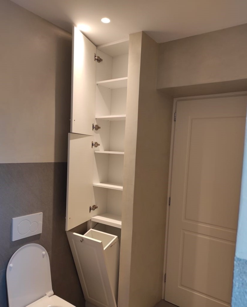 Ντουλάπα μπάνιου