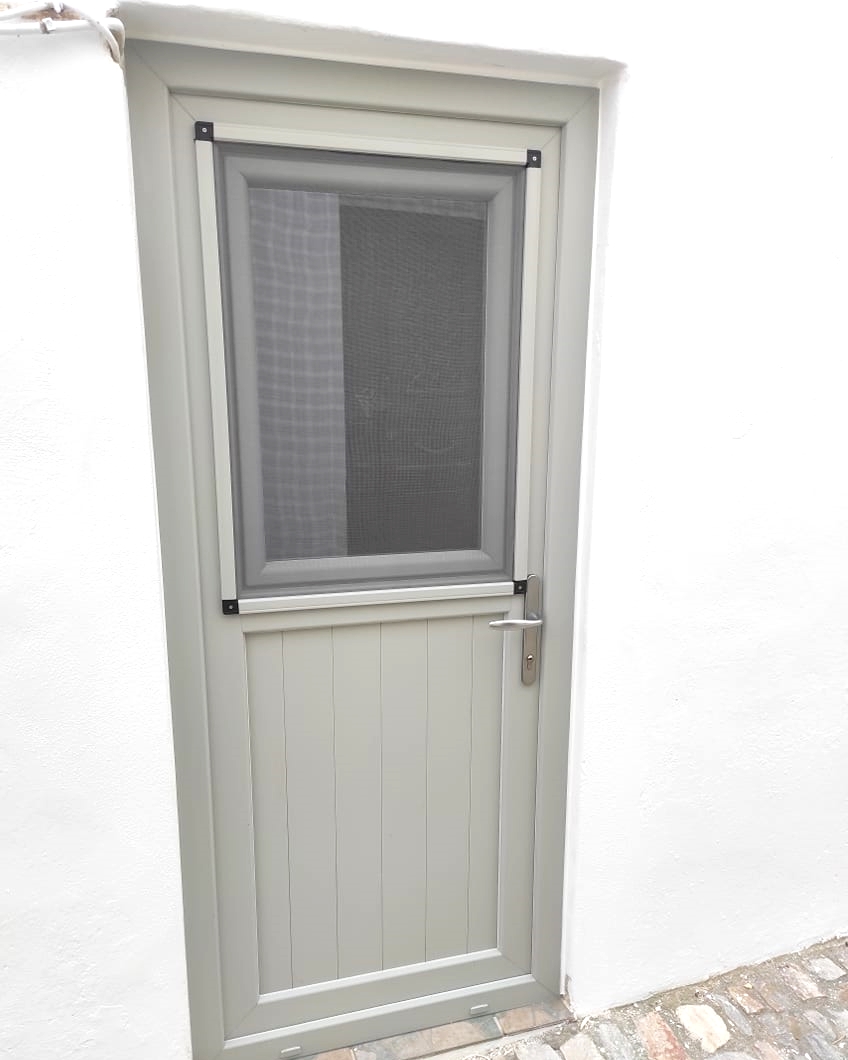 PVC εξώπορτα